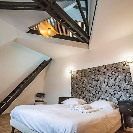 Tournelles Vue Cathedrale- Maison Climatisee Du Xvie Siecle Classee Apartment Reims Luaran gambar