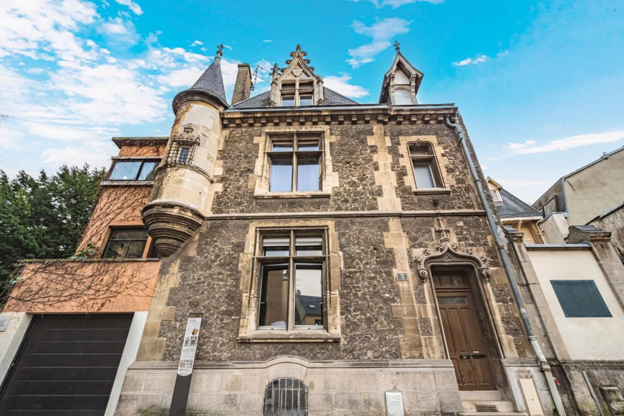 Tournelles Vue Cathedrale- Maison Climatisee Du Xvie Siecle Classee Apartment Reims Luaran gambar