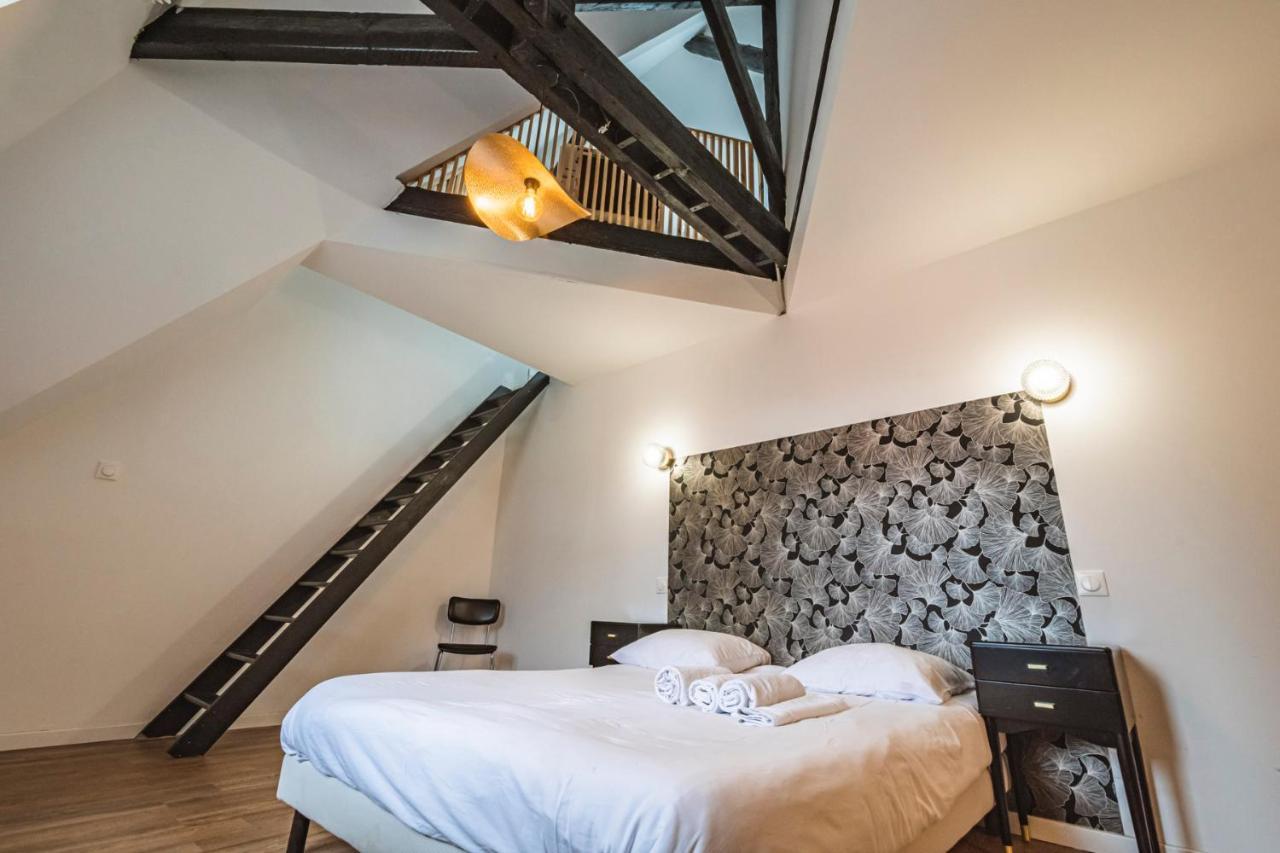 Tournelles Vue Cathedrale- Maison Climatisee Du Xvie Siecle Classee Apartment Reims Luaran gambar