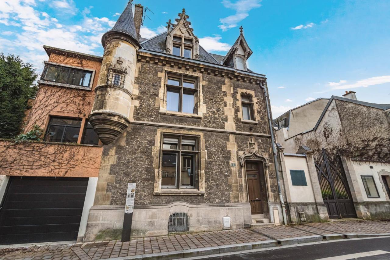 Tournelles Vue Cathedrale- Maison Climatisee Du Xvie Siecle Classee Apartment Reims Luaran gambar
